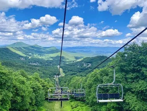 Scenic chairlift ride over the mountains at Massanutten Resort